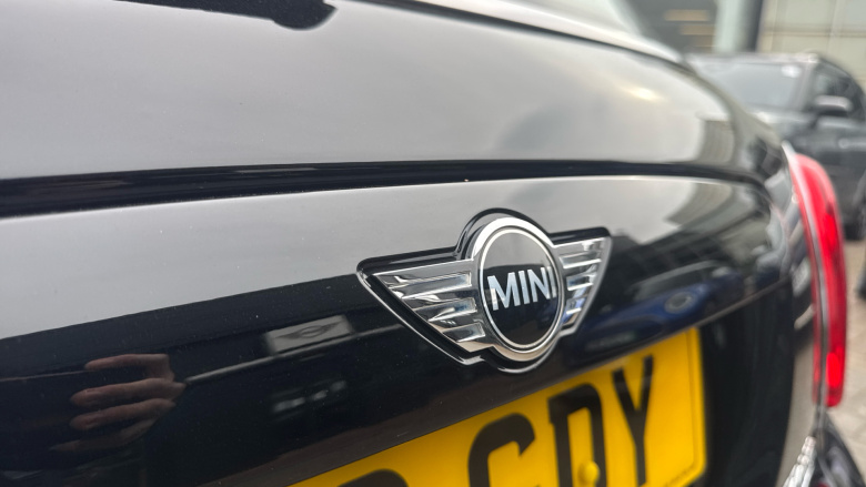 MINI Hatchback 2.0 Cooper S D 5dr Auto [8 Speed] Diesel Hatchback